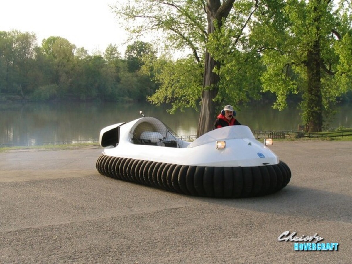 Neoteric Hovertrek 6100L