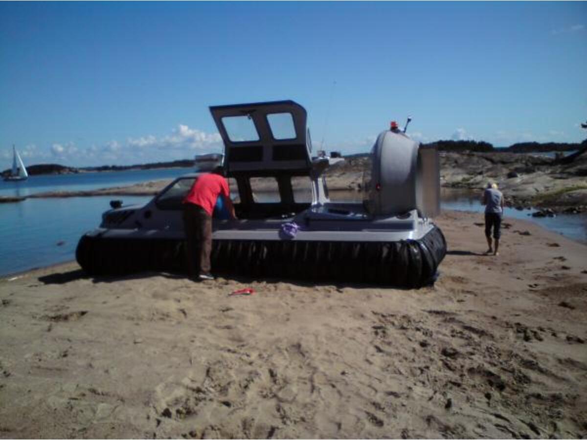 Ivanoff hovercraft IH-6